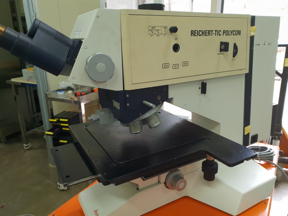 Used Leica Reichert-Tic Polycon Microscope
