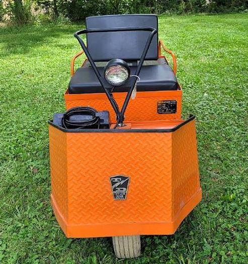 Used 2017 Taylor Dunn SS536