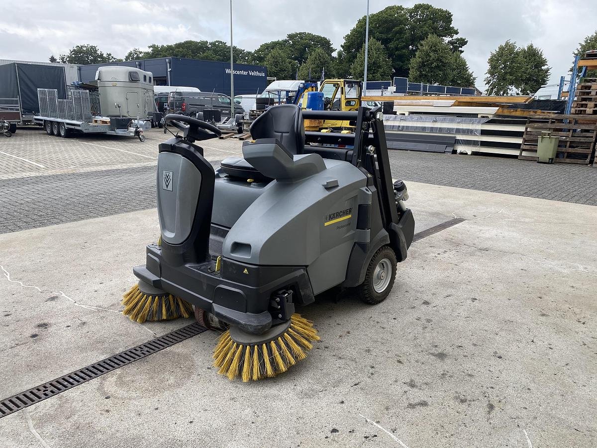 Gebruikt 2015 Karcher KM 105/110 R Bp, Veegmachine, hoogkieper