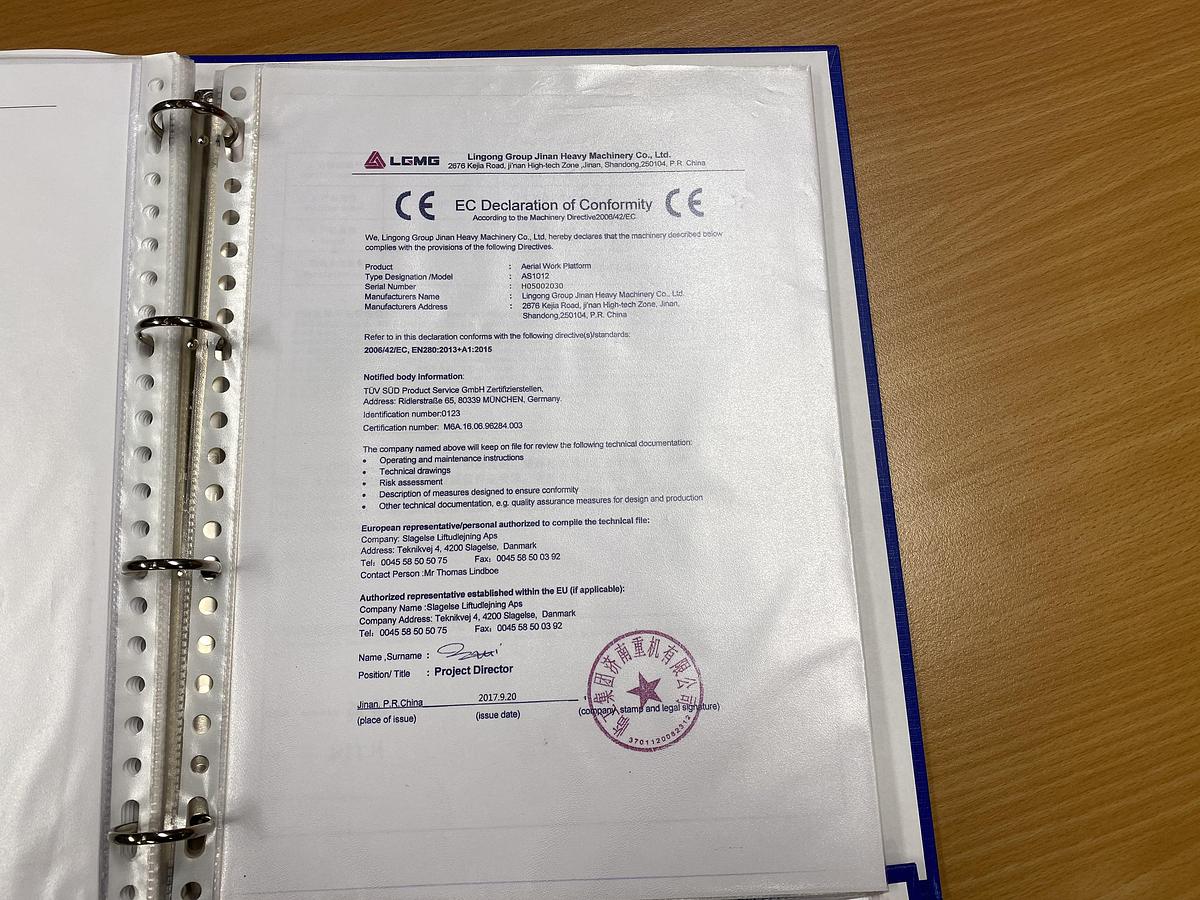 Gebruikt 2008 LGMG AS1012, Schaar hoogwerker, 12 meter