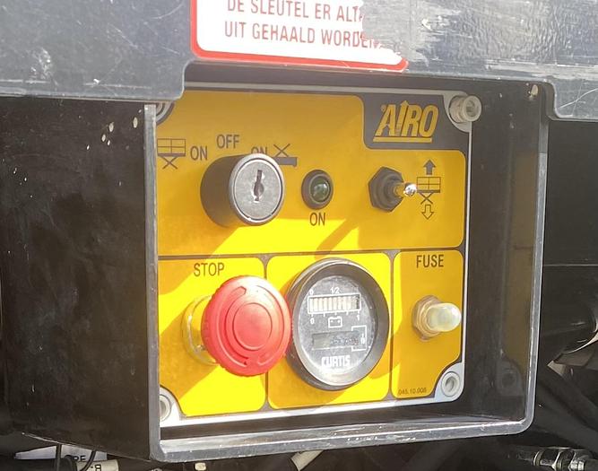Gebruikt 2008 Airo X10EN, meter, Schaar hoogwerker