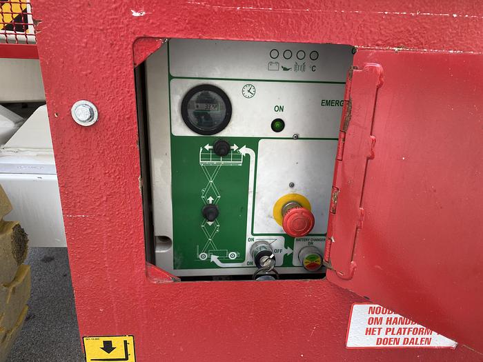 Gebruikt 2002 Airo SF1200, Schaarhoogwerker, 14 meter