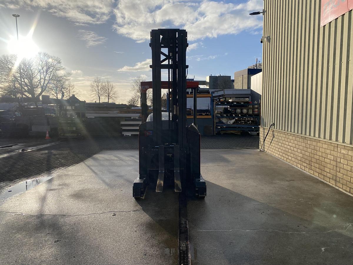 Gebruikt 1995 BT RR B2 / 14 Reachtruck, 7 meter