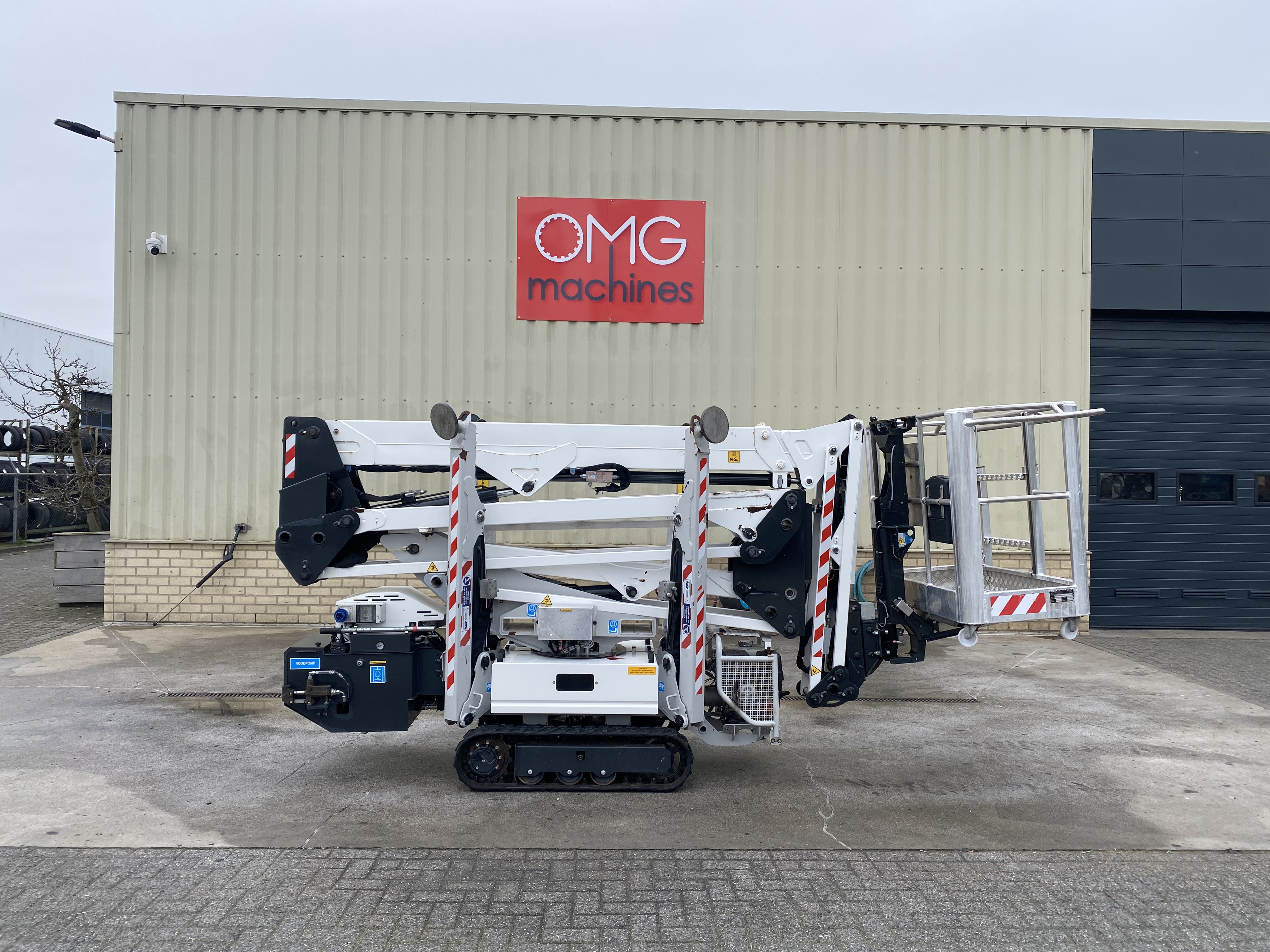 Gebruikt 2021 Compact 15 DA, Spin hoogwerker, 15 meter