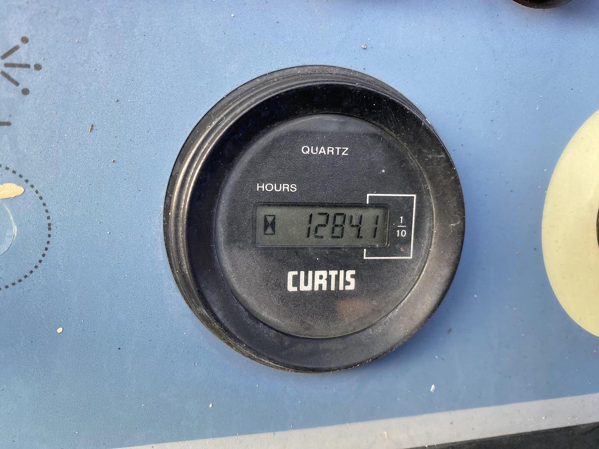 Gebruikt Haulotte Compact 12DX, Schaar hoogwerker, 4X4 Diesel