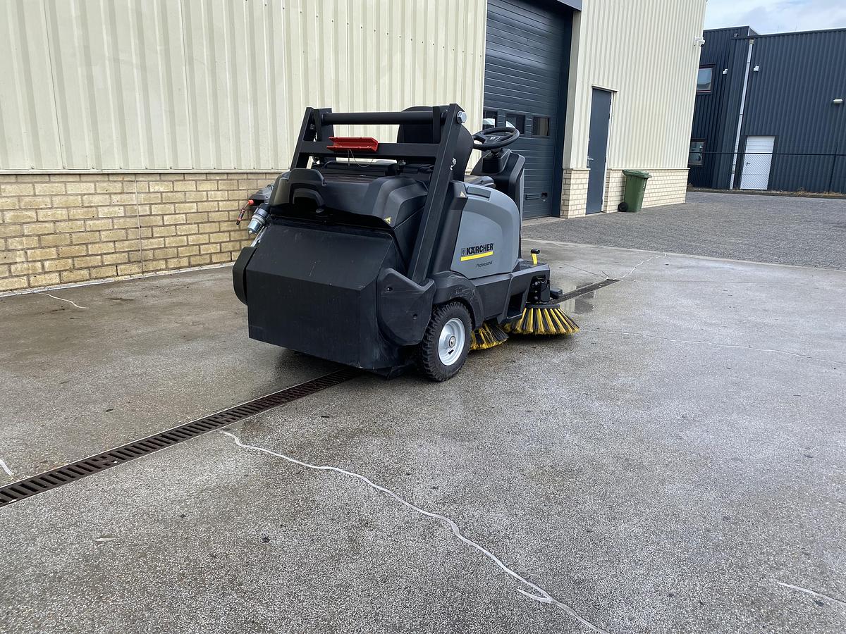 Gebruikt 2015 Karcher KM 105/110 R Bp, Veegmachine, hoogkieper