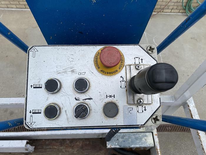 Gebruikt 1998 Holland Lift Monostar Y83EL16, schaar hoogwerker, 10 meter