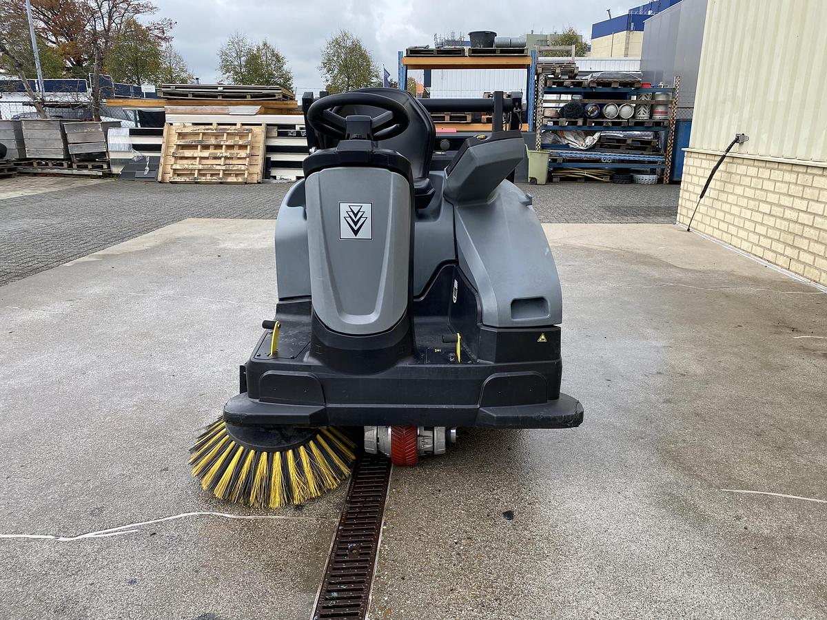 Gebruikt 2015 Karcher KM 105/110 R Bp, Veegmachine, hoogkieper