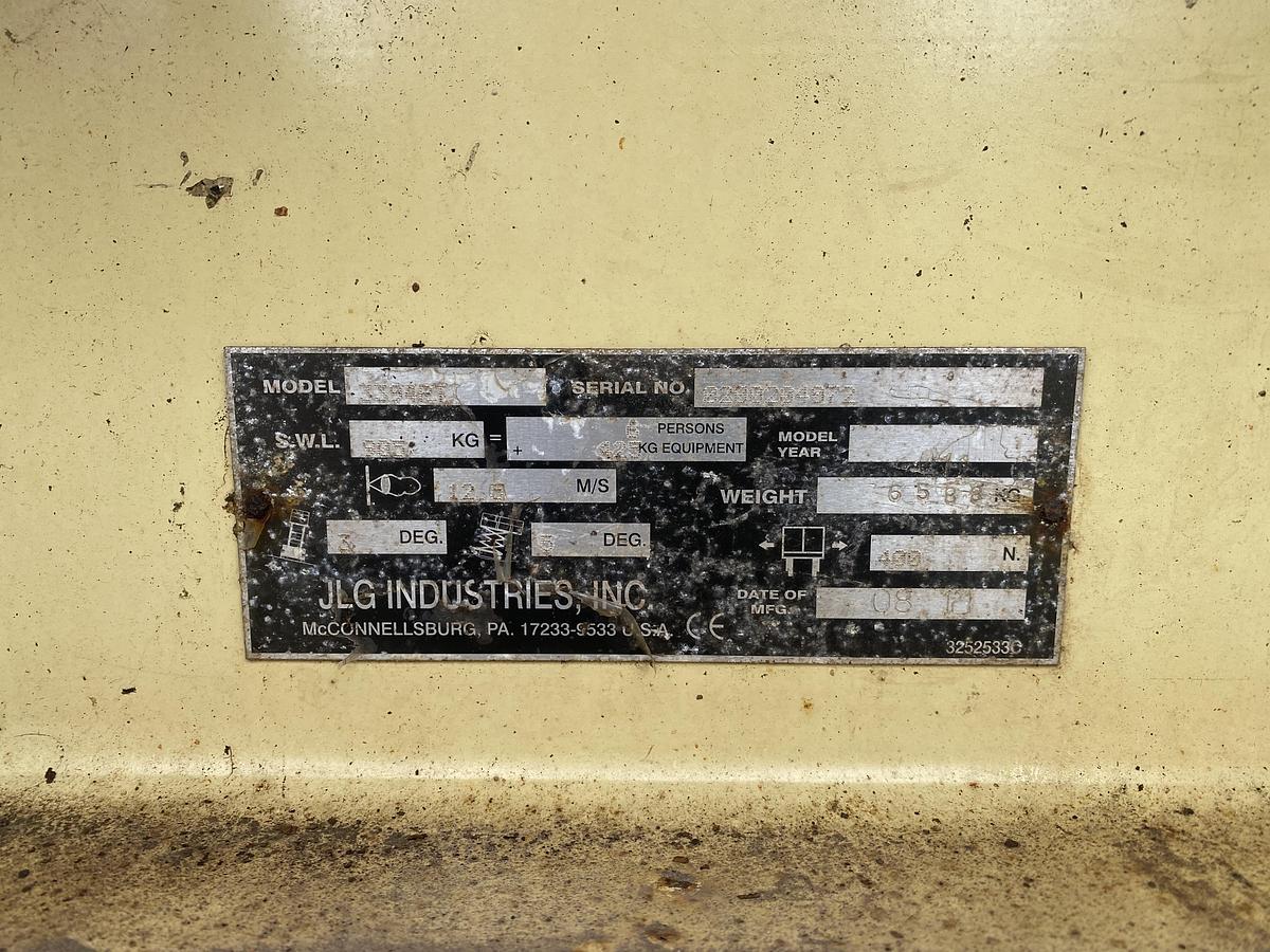 Gebruikt 2011 JLG 3394RT, Schaar hoogwerker, 4x4