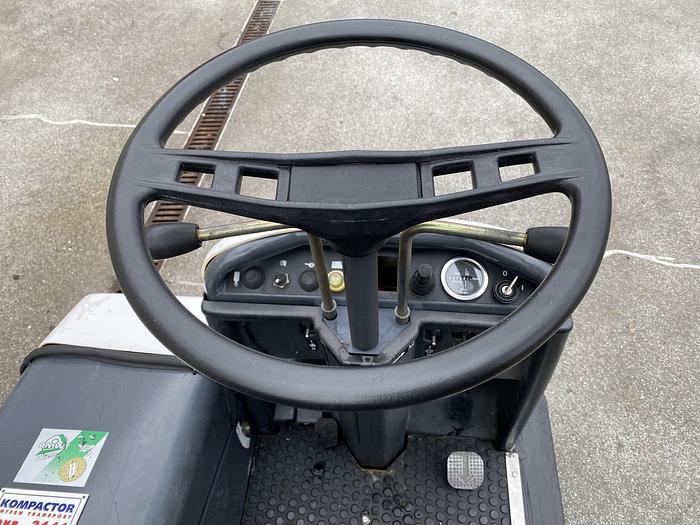 Gebruikt 2003 RCM R703 Sack, Veegmachine, Elektro