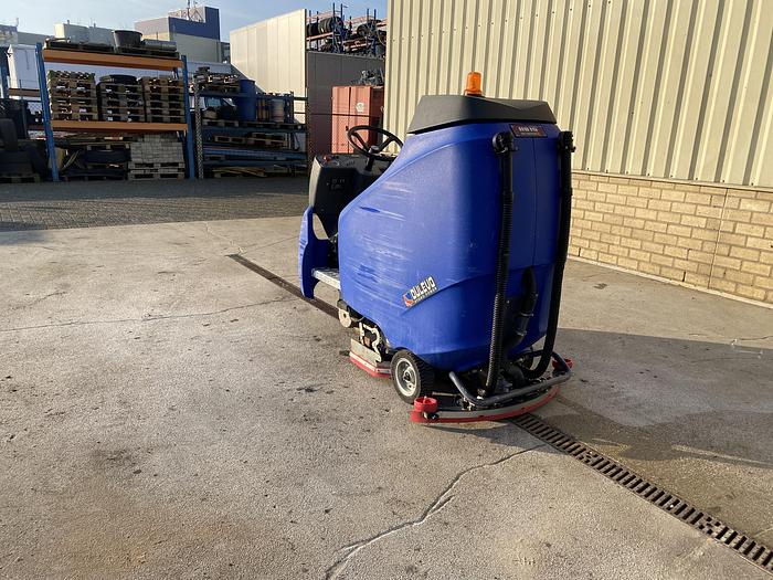 Gebruikt 2011 Dulevo H815 RO, Schrobmachine, 85 cm