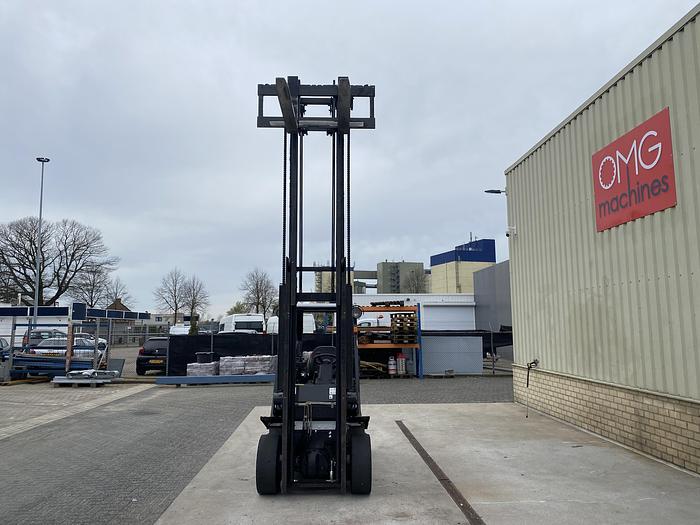 Gebruikt 2010 Nissan Heftruck, 3 ton