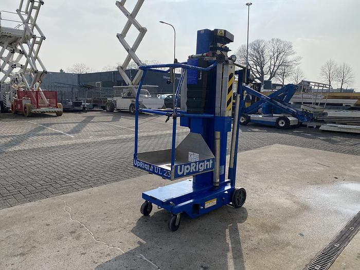 Gebruikt 2004 UpRight UL25 D/C, eenpersoons hoogwerker, 10 meter