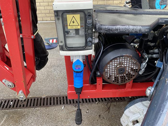 Gebruikt 2004 Hinowa Goldlift 14.68, Spin hoogwerker