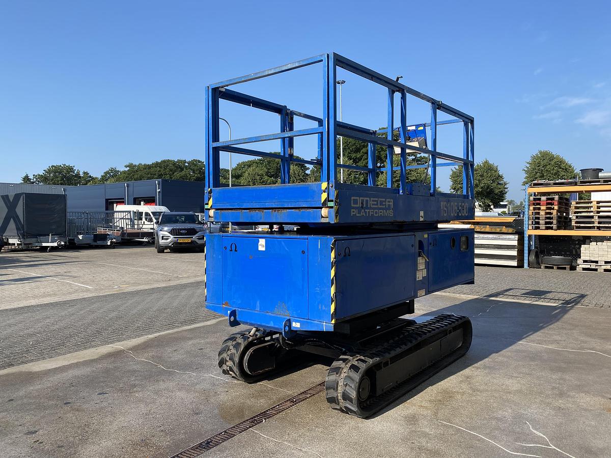 Gebruikt 2008 Omega Platforms TS105-500, Rups schaarhoogwerker