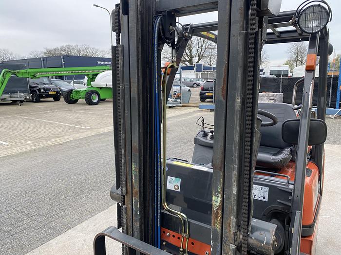 Gebruikt 2001 Nissan Heftruck 1,5 ton