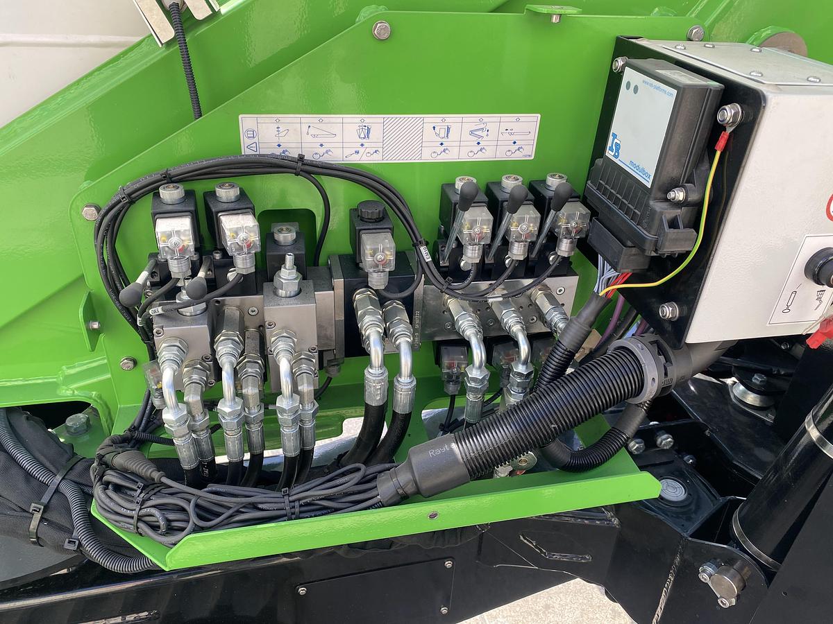 Gebruikt 2023 Comet Leopard 21, Spin hoogwerker