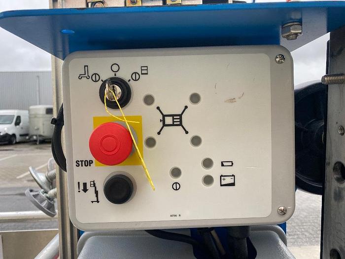 Gebruikt Genie AWP 20 S, Hoogwerker, 8 meter