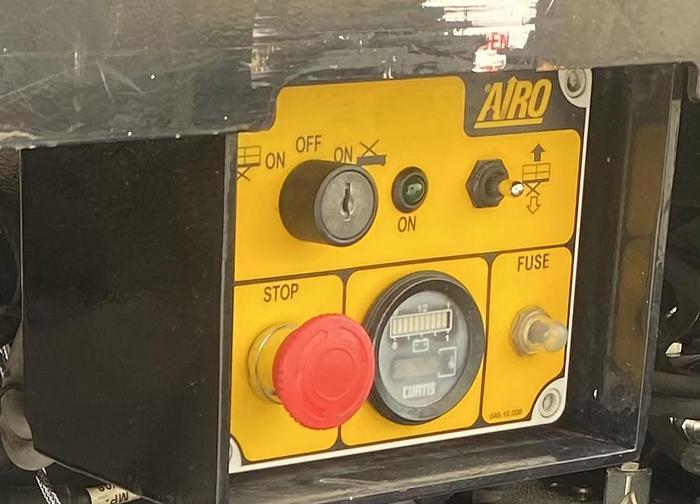 Gebruikt 2008 Airo X8EN, 10 meter, schaar hoogwerker