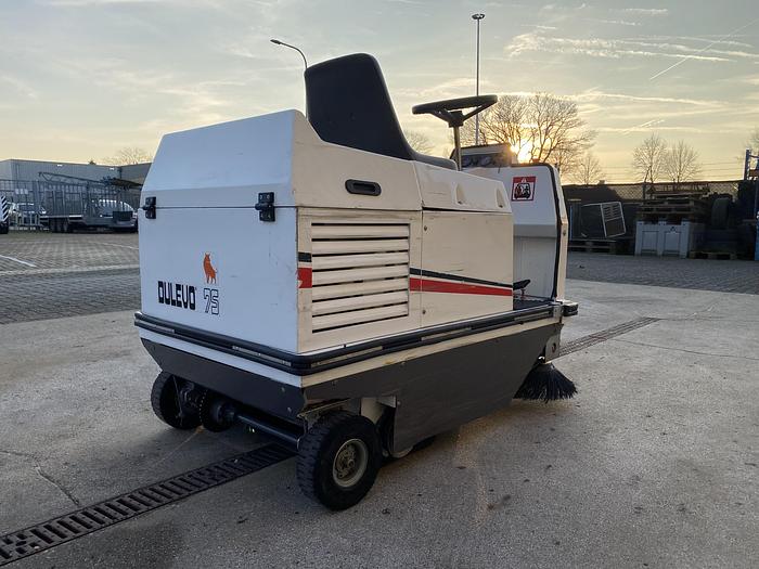 Gebruikt 2011 Dulevo 75 EH, Veegmachine
