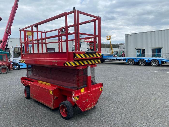 Gebruikt Liftlux SL108-12, Schaar hoogwerker, 13 meter