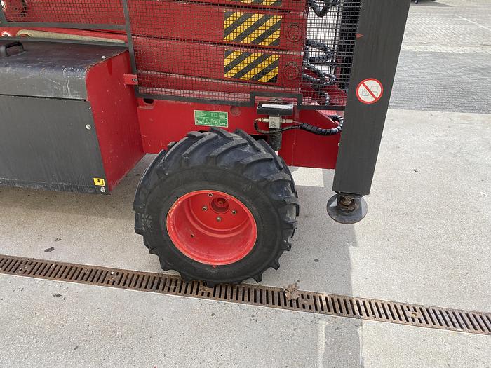 Gebruikt 2001 Airo SF1200-D-4WD, 4x4 Schaar hoogwerker, 14 meter