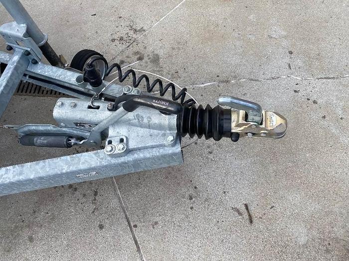 Gebruikt Helpo Aanhangwagen, Machine transporter, 3500 kg.