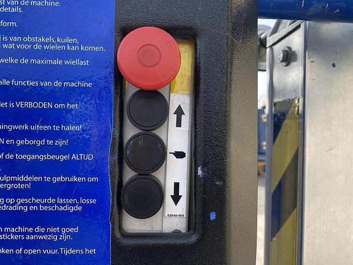 Gebruikt 2004 UpRight UL25 D/C, eenpersoons hoogwerker, 10 meter