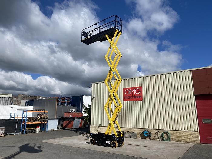 Gebruikt 2008 Airo X8EN, 10 meter, schaar hoogwerker