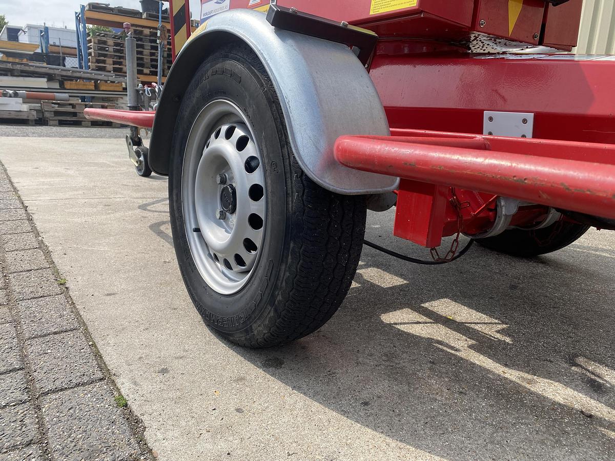 Gebruikt 2007 Denka-Lift DK8 JR12, Aanhanger Hoogwerker, 12 meter