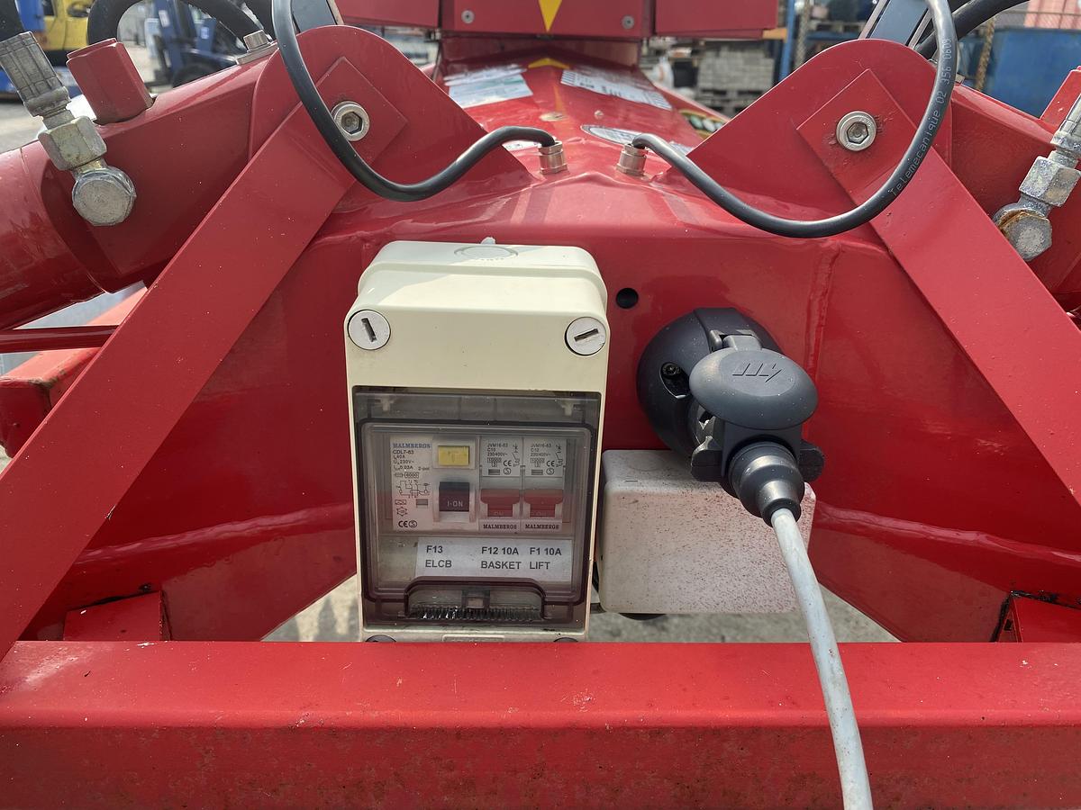 Gebruikt 2007 Denka-Lift DK8 JR12, Aanhanger Hoogwerker, 12 meter