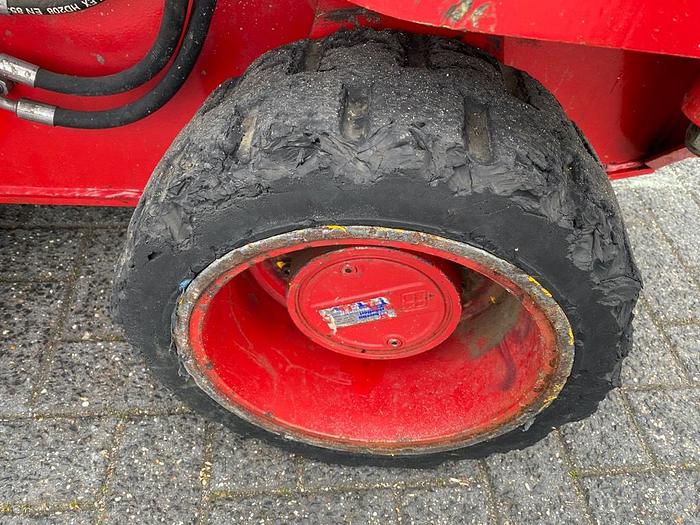 Gebruikt Liftlux SL108-12, Schaar hoogwerker, 13 meter