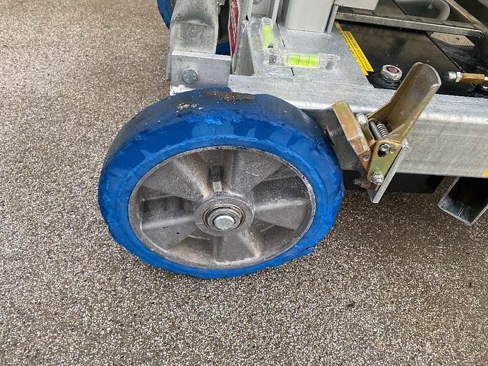 Gebruikt Faraone PK10200E, mast hoogwerker, 10 meter