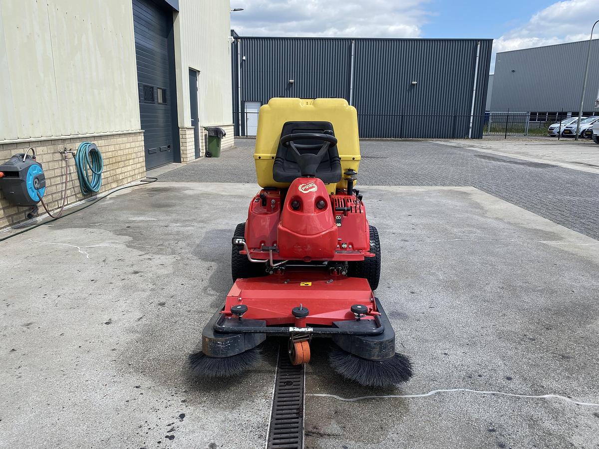 Gebruikt 2001 Gianni Ferrari PG180, veegmachine