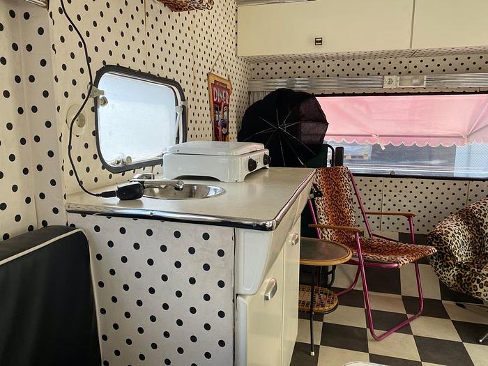 Gebruikt Knaus Foodtruck / Festival Caravan