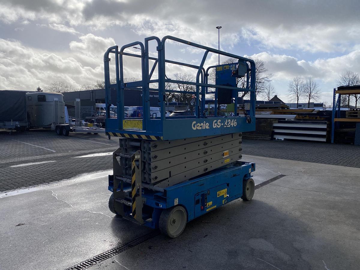 Gebruikt 2010 Genie GS3246, Schaar hoogwerker, 12 meter