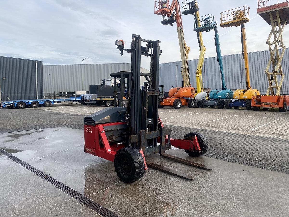 Gebruikt 2006 Moffett M4 25.3 / Kooiaap