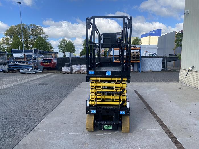 Gebruikt 2008 Airo X8EN, 10 meter, schaar hoogwerker