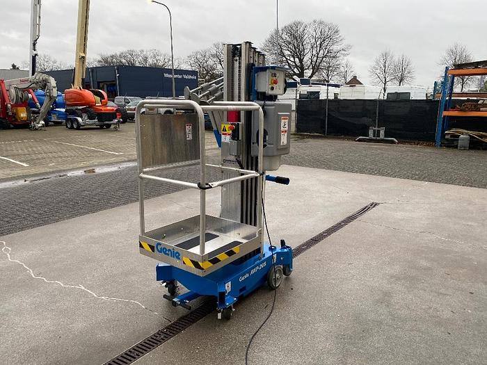 Gebruikt Genie AWP 20 S, hoogwerker, 8 meter
