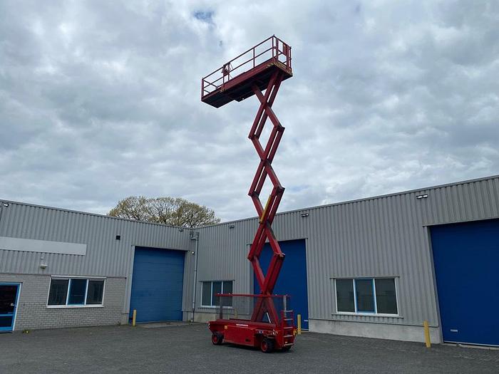 Gebruikt Liftlux SL108-12, Schaar hoogwerker, 13 meter