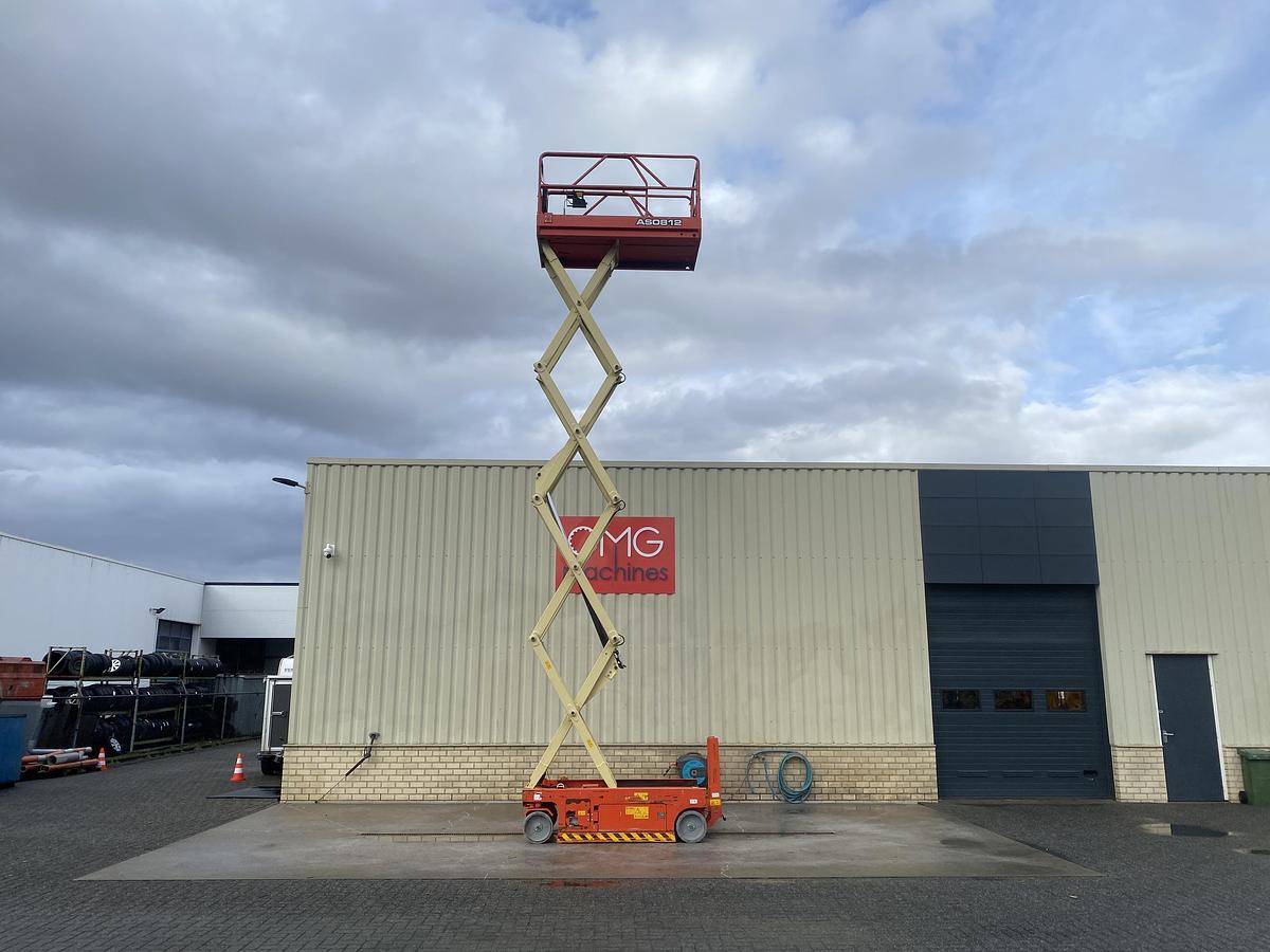 Gebruikt 2018 LGMG AS0812, Schaar hoogwerker, 12 meter