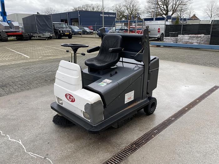 Gebruikt 2003 RCM R703 Sack, Veegmachine, Elektro