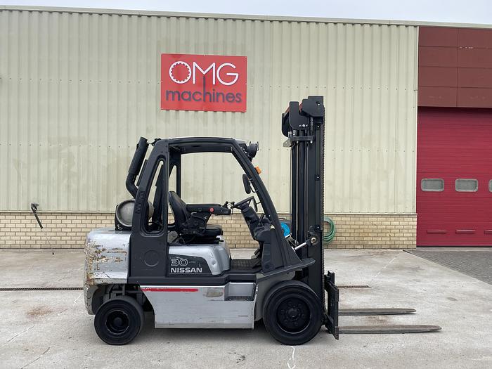 Gebruikt 2010 Nissan Heftruck, 3 ton