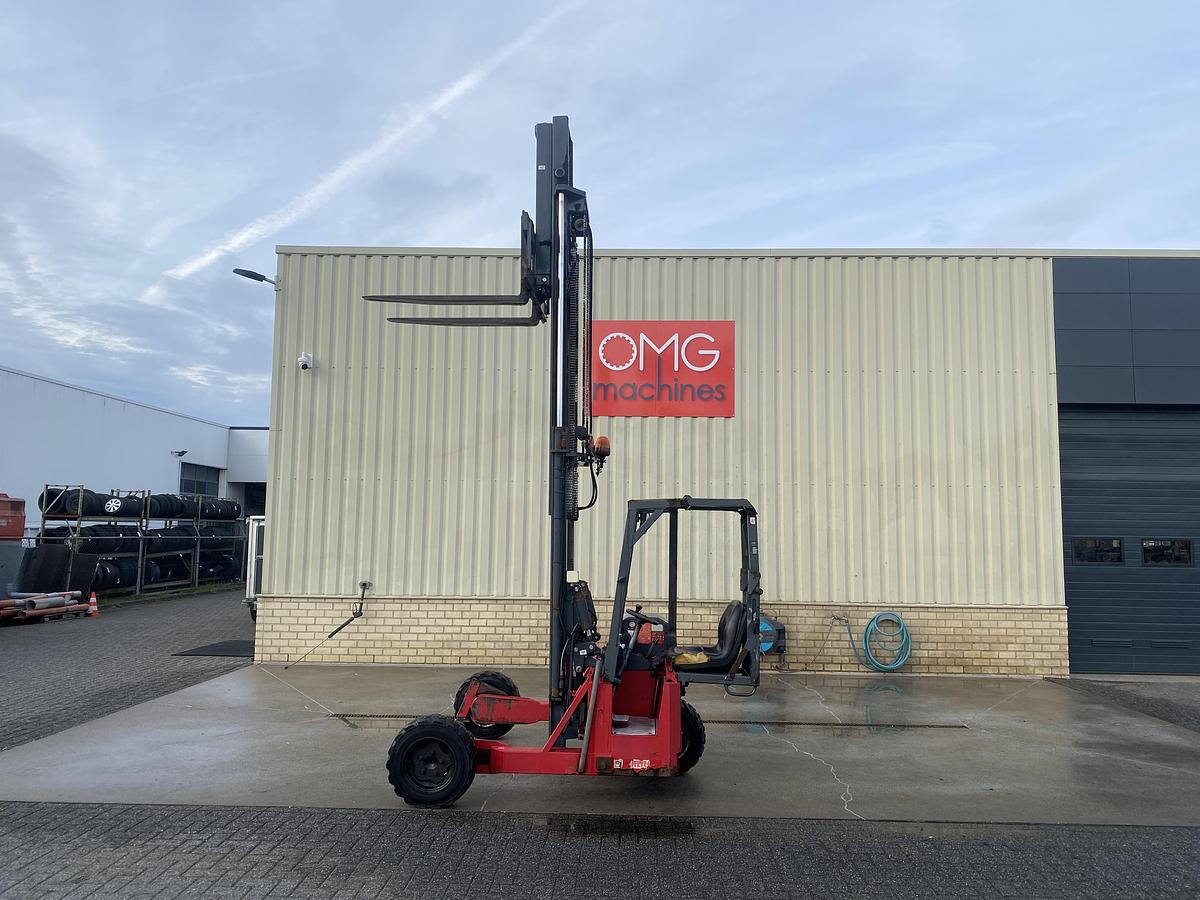 Gebruikt 2006 Moffett M4 25.3 / Kooiaap