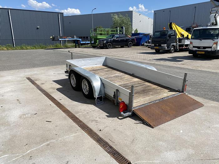 Gebruikt 2004 Humbaur Machinetransporter, Hydraulisch zakbaar, aanhangwagen