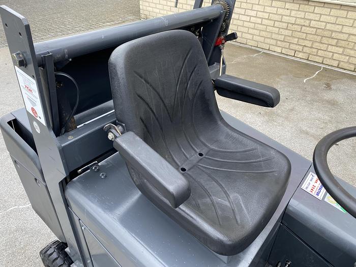 Gebruikt 2003 RCM R703 Sack, Veegmachine, Elektro