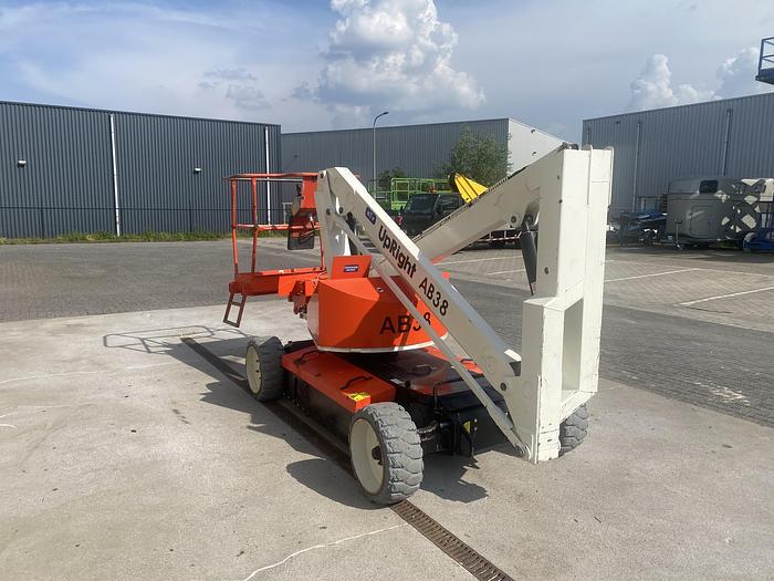 Gebruikt 2010 Upright AB38, Hoogwerker 13,5 meter