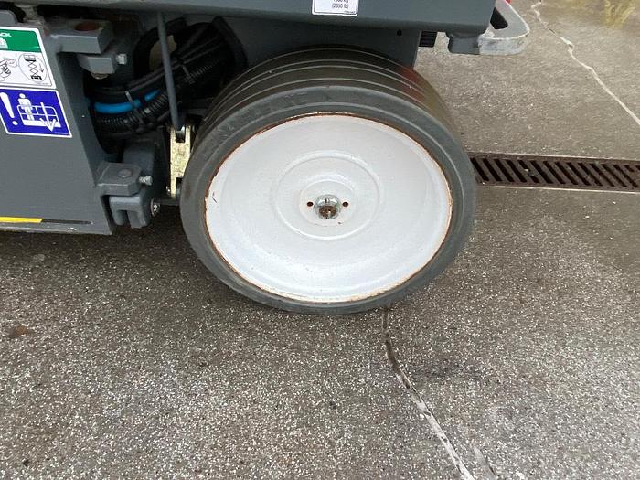 Gebruikt SkyJack SJ 4726, Schaar hoogwerker, 10 meter