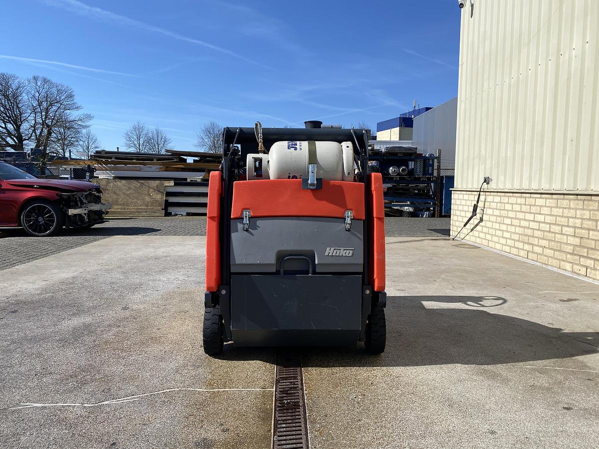 Gebruikt 2015 Hako Sweepmaster P980 RH, Veegmachine
