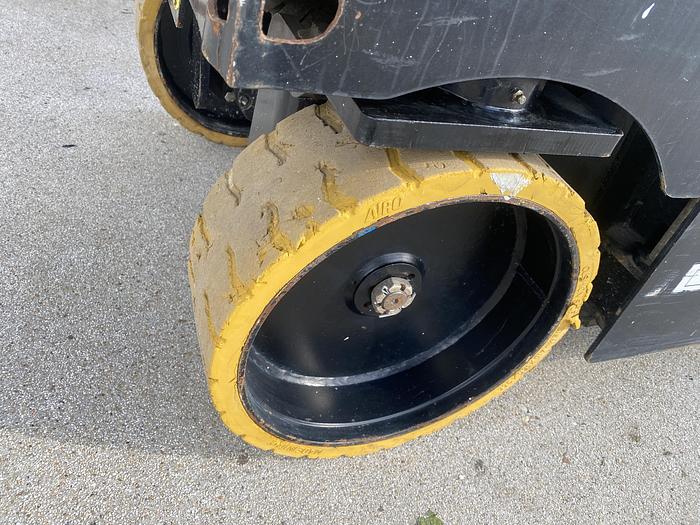 Gebruikt 2008 Airo X8EN, 10 meter, schaar hoogwerker